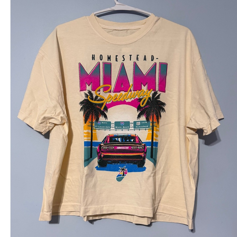 NASCAR Women's XL Homestead‎ Miami Speedway 80's Style T-Shirt Cream 0959